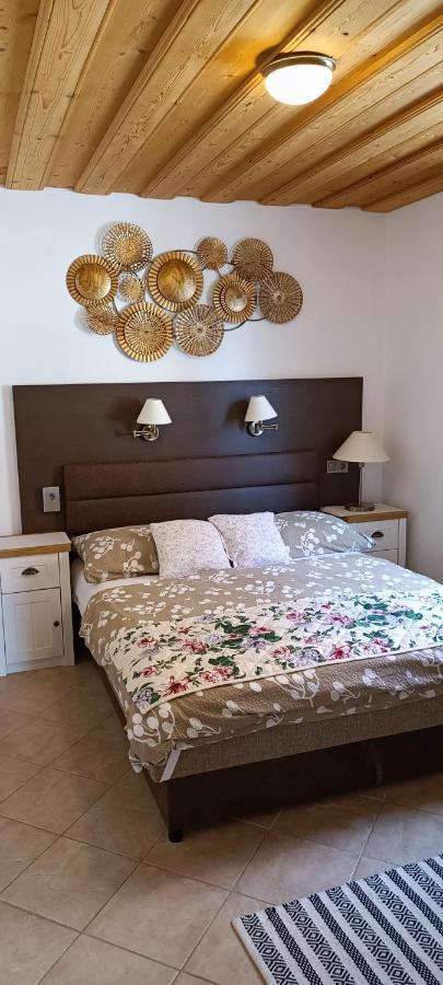 Rozsa Apartman Zalakaros Apartment ภายนอก รูปภาพ