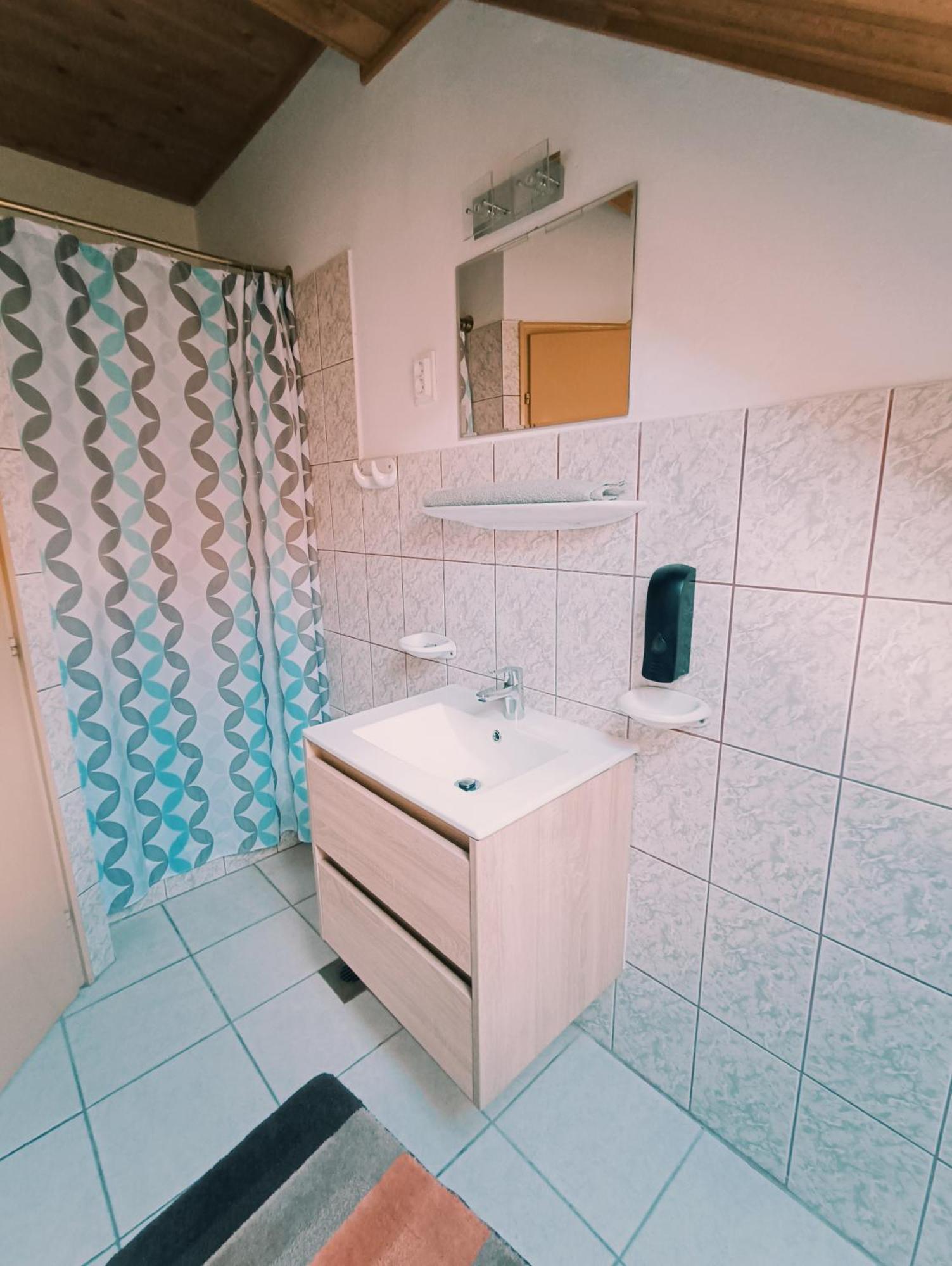 Rozsa Apartman Zalakaros Apartment ภายนอก รูปภาพ