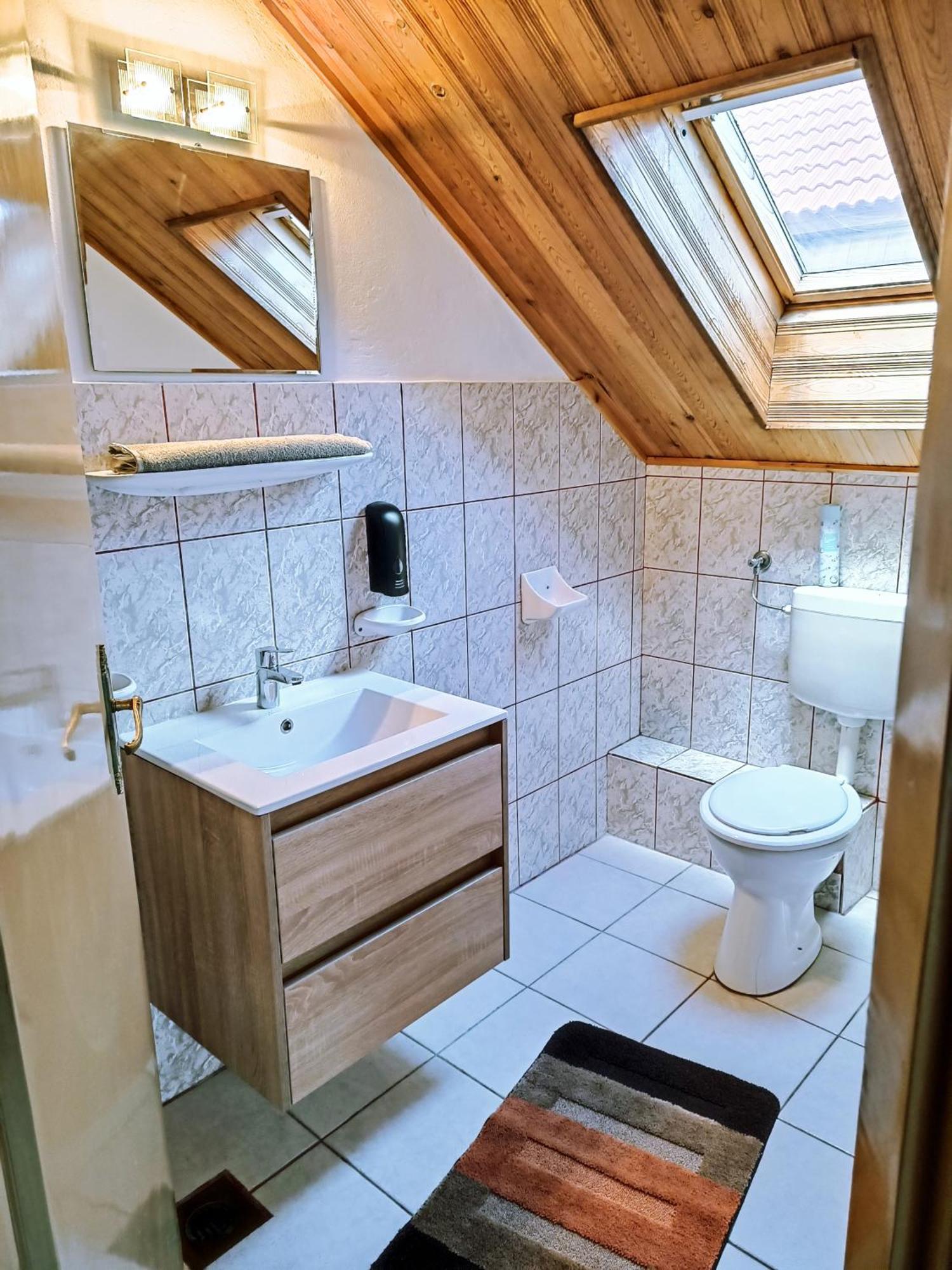 Rozsa Apartman Zalakaros Apartment ภายนอก รูปภาพ