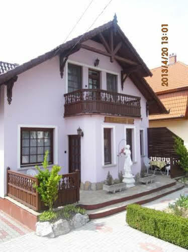 Rozsa Apartman Zalakaros Apartment ภายนอก รูปภาพ